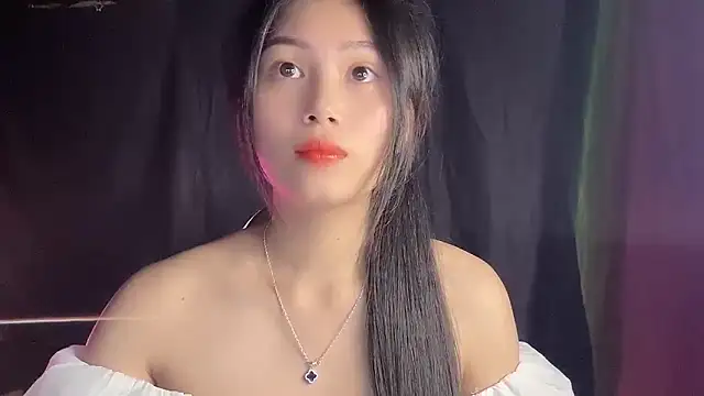 Lyly4757 online show from 10.08.25