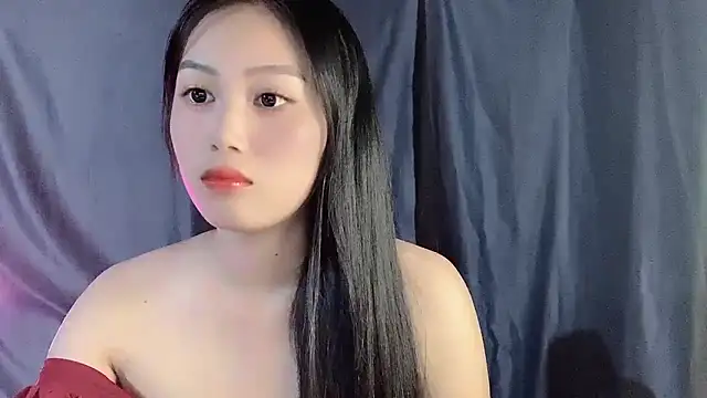 Lyly4757 online show from 10.19.25