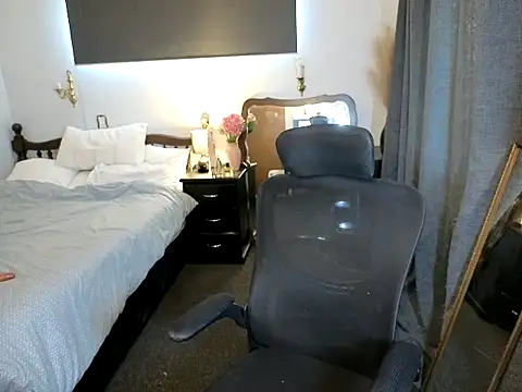 ZoeyJohnson online show from 03.05.26