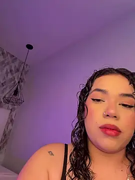 krisstenSantos online show from 04.07.26