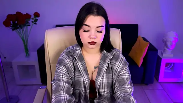 Snapshot of leslierowe_ chatting on 09.18.25 leslierowe online show from 09.18.25