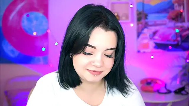 Snapshot of leslierowe_ chatting on 09.28.25 leslierowe online show from 09.28.25