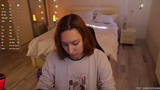 LilyannRosse online show from 11.16.25