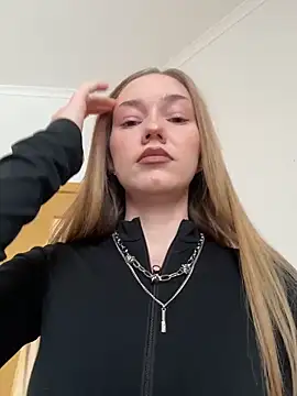 MilaMoone online show from 02.13.26