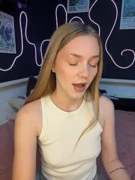 MilaMoone online show from 02.27.26