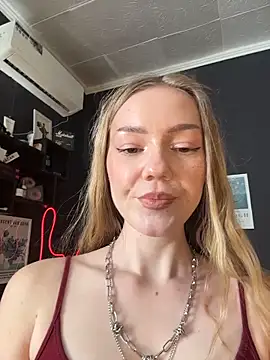 MilaMoone online show from 03.14.26