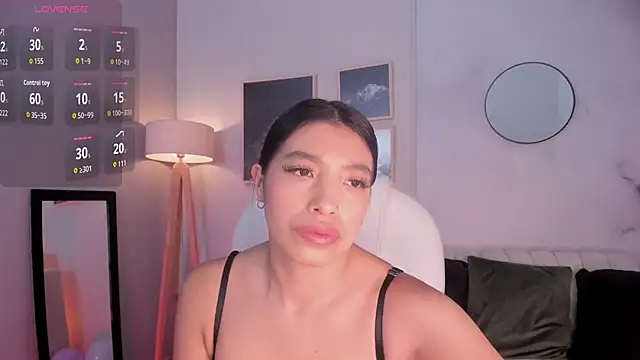 Tiffany Low online show from 10.16.25