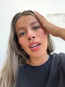 EMILIIA RICHTER   online show from 10.25.25