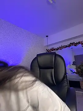 EMILIIA RICHTER   online show from 03.16.26