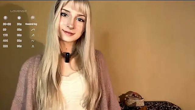 FridaAaberg online show from 11.09.25