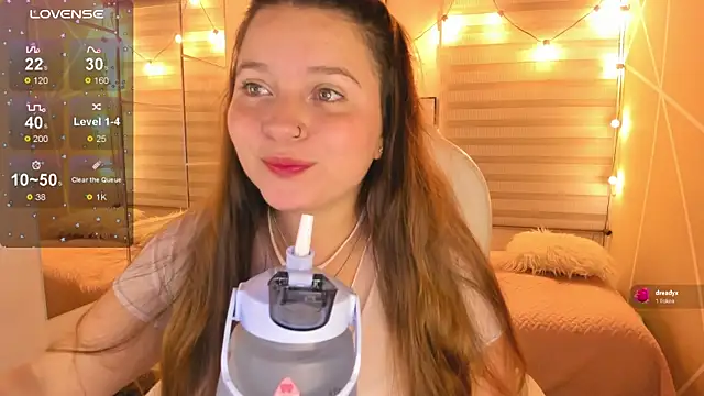 Snapshot of sophiee09_ chatting on 04.09.26 sophiee09 online show from 04.09.26