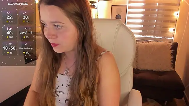 Snapshot of sophiee09_ chatting on 04.16.26 sophiee09 online show from 04.16.26