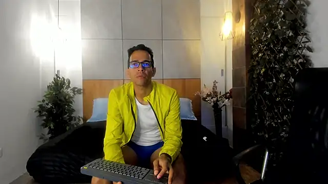 Snapshot of JacobDraven chatting on 11.13.25 JacobDraven online show from 11.13.25