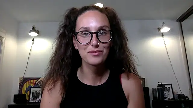 Snapshot of annmarieferrara chatting on 09.19.25 annmarieferrara online show from 09.19.25