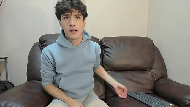 Snapshot of Xam_Collen chatting on 11.01.25 Xam Collen online show from 11.01.25