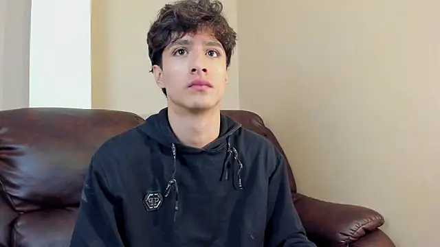 Snapshot of Xam_Collen chatting on 11.10.25 Xam Collen online show from 11.10.25