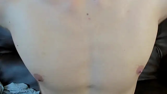 Snapshot of Xam_Collen chatting on 11.11.25 Xam Collen online show from 11.11.25