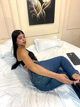 Snapshot of Ambersfoxx chatting on 11.15.25 Ambersfoxx online show from 11.15.25