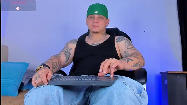 denis munera online show from 10.12.25