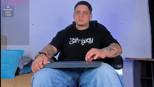 denis munera online show from 10.13.25