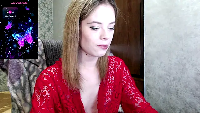 Snapshot of Kate__Loves chatting on 11.21.25 Kate Loves online show from 11.21.25