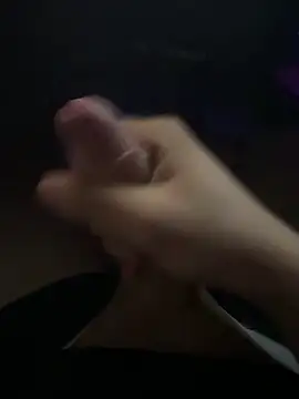 Snapshot of jstntz chatting on 10.28.25 jstntz online show from 10.28.25