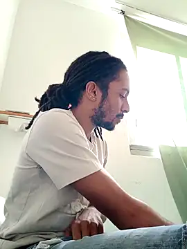 Snapshot of Mikaaa97 chatting on 10.26.25 Mikaaa97 online show from 10.26.25