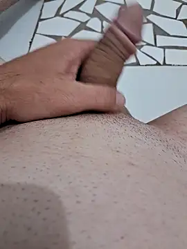 rafaelsouzzaa online show from 10.23.25