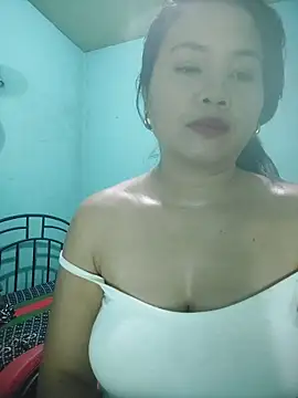 Snapshot of Alyxa_Star chatting on 11.08.25 Alyxa Star online show from 11.08.25