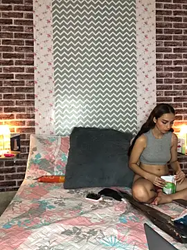 KaMila M00N online show from 09.26.25