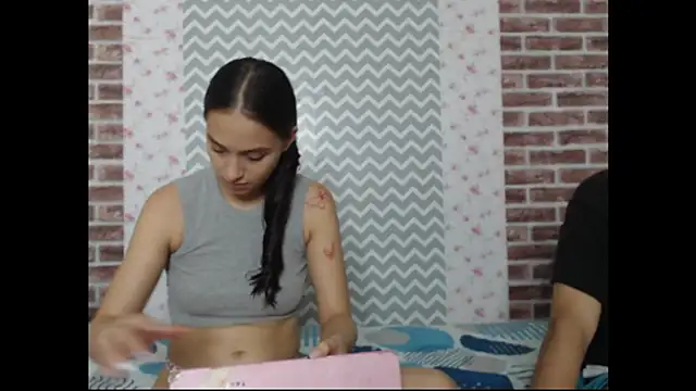 KaMila M00N online show from 10.22.25