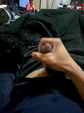 Snapshot of javieronMX chatting on 11.18.25 javieronMX online show from 11.18.25