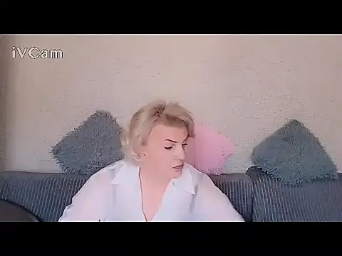 Snapshot of Solveth chatting on 08.04.26 Solveth online show from 08.04.26