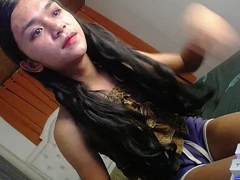 Snapshot of sweet_athena chatting on 03.17.26 sweet athena online show from 03.17.26