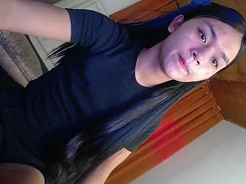 Snapshot of sweet_athena chatting on 03.19.26 sweet athena online show from 03.19.26