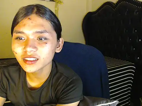 Snapshot of sweet_athena chatting on 04.04.26 sweet athena online show from 04.04.26