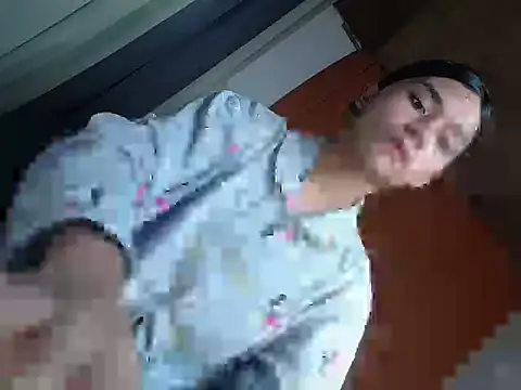 Snapshot of sweet_athena chatting on 04.11.26 sweet athena online show from 04.11.26