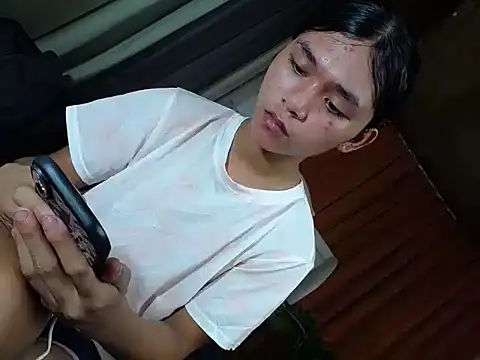 Snapshot of sweet_athena chatting on 04.14.26 sweet athena online show from 04.14.26