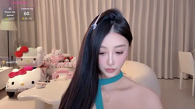 Snapshot of Melody-11 chatting on 10.22.25 Melody-11 online show from 10.22.25