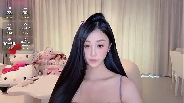 Snapshot of Melody-11 chatting on 11.19.25 Melody-11 online show from 11.19.25