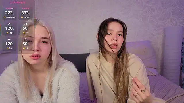 Snapshot of MarniOrdway chatting on 11.16.25 MarniOrdway online show from 11.16.25