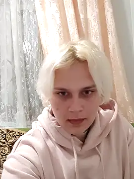 Snapshot of MargoShein chatting on 09.28.25 MargoShein online show from 09.28.25