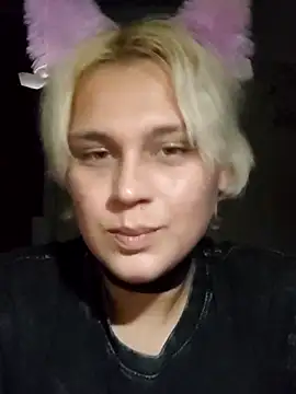 Snapshot of MargoShein chatting on 10.04.25 MargoShein online show from 10.04.25