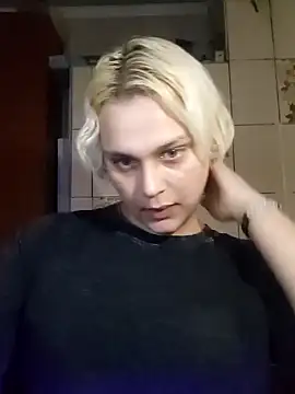 Snapshot of MargoShein chatting on 10.15.25 MargoShein online show from 10.15.25