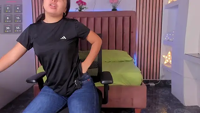 LunaWiill  online show from 10.25.25