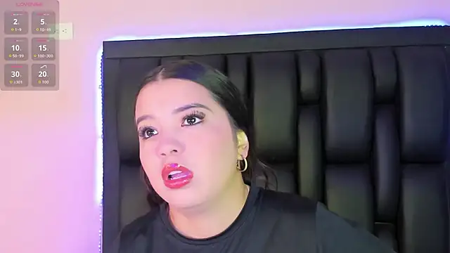 LunaWiill  online show from 11.14.25