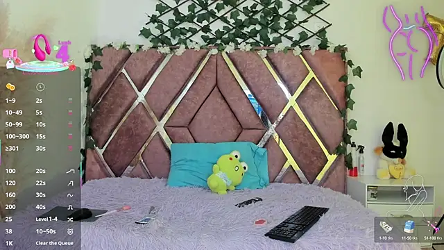 Snapshot of Flufi_740 chatting on 09.30.25 Flufi 740 online show from 09.30.25