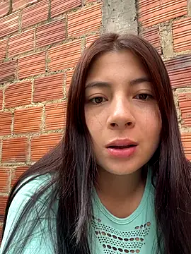 Snapshot of Karlee_Grey1 chatting on 09.29.25 Karlee Grey1 online show from 09.29.25