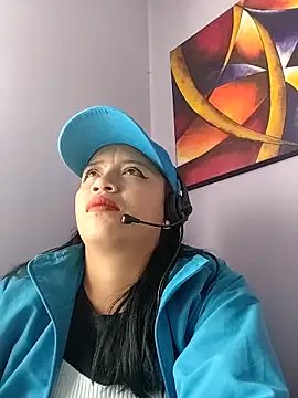 Snapshot of MILA__06 chatting on 10.22.25 MILA 06 online show from 10.22.25