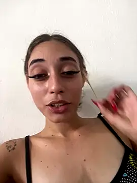 loirinhaaa online show from 11.27.25